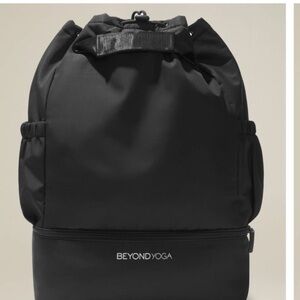 NWT Beyond Yoga Convertible Bag
